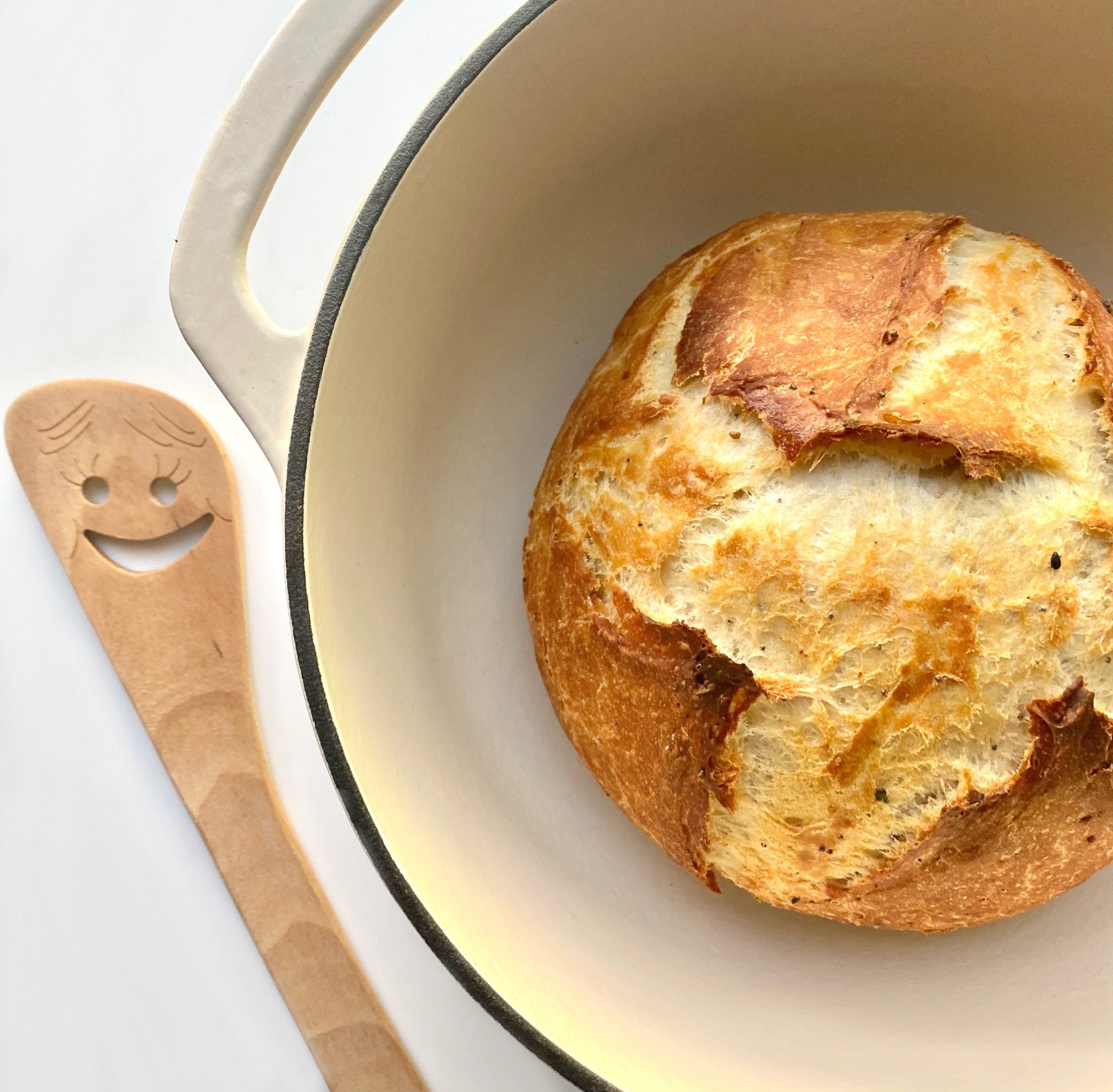 Dutch Oven Bread with Cheddar and Everything Bagel Seasoning