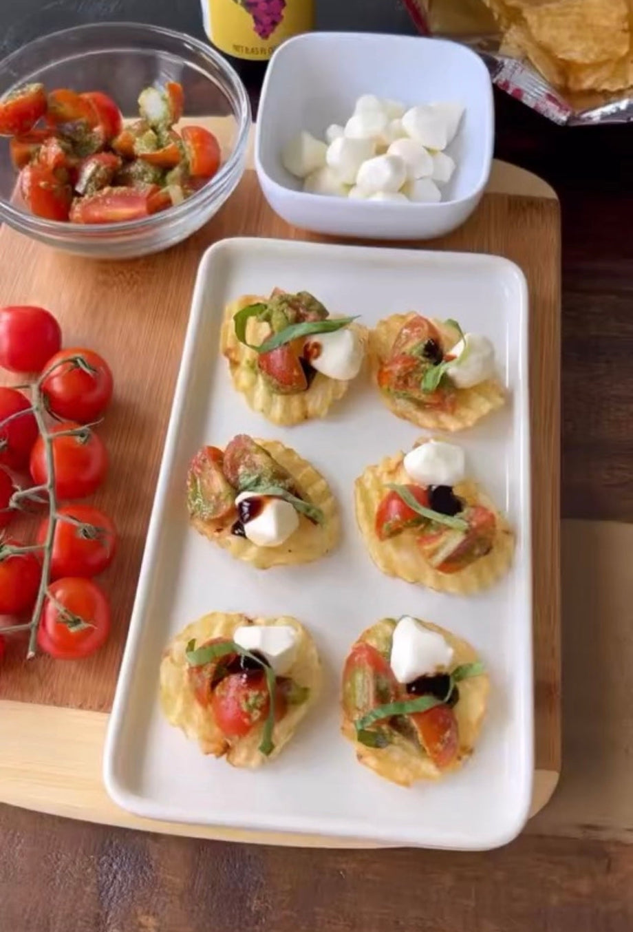 Caprese Chips