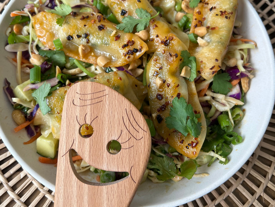 Shrimp Gyoza Salad with Thai Peanut Dressing