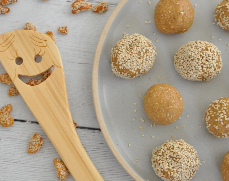 Honey Sesame Cashew Protein Balls