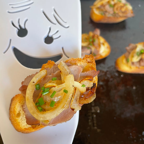 Roast Beef Crostini
