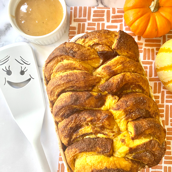 Pumpkin Pull Apart Bread