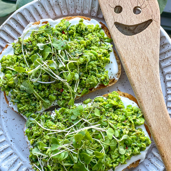 Herby Smashed Peas on Toast
