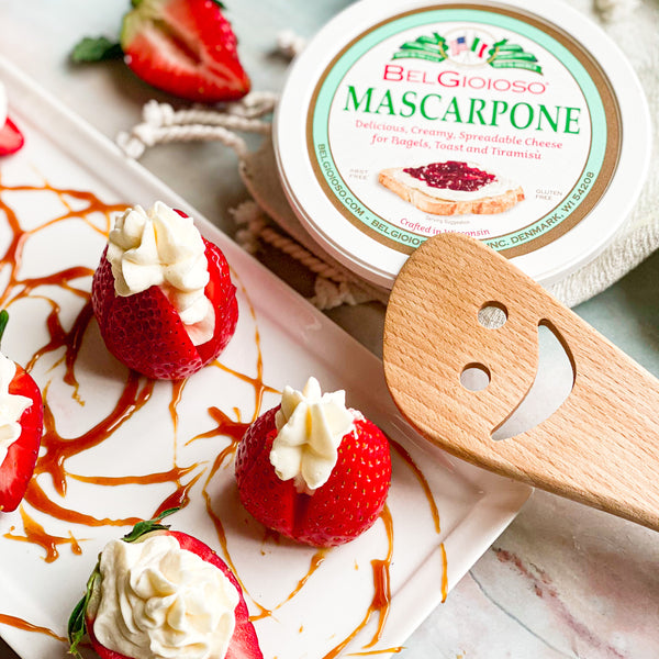 Mascarpone Stuffed Strawberries