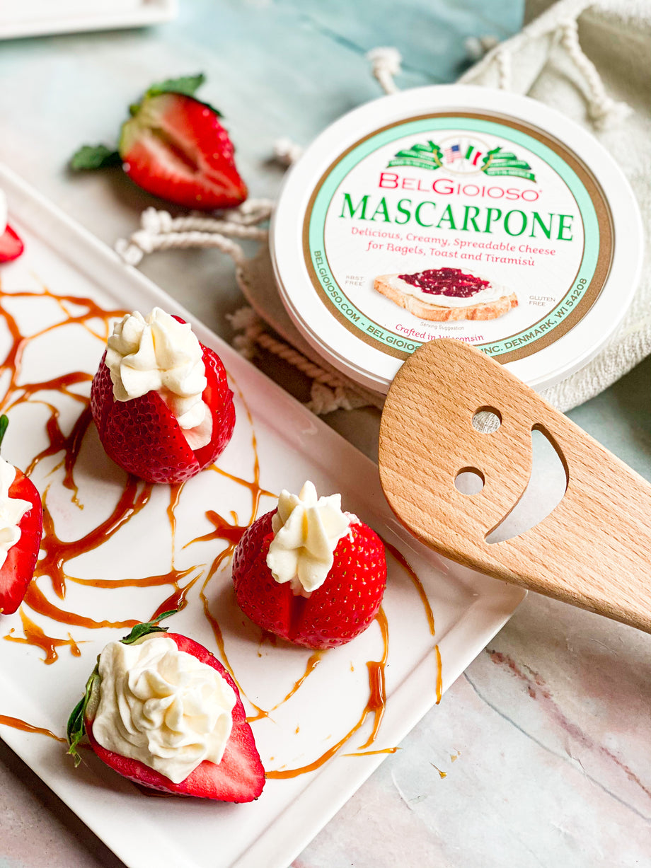 Mascarpone Stuffed Strawberries